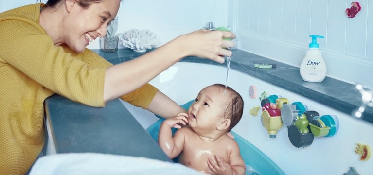 Baby Dove Tear-free baby bath