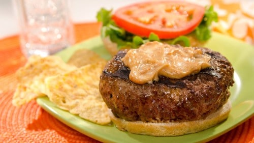 Burgers with Spicy Mayo Recipe